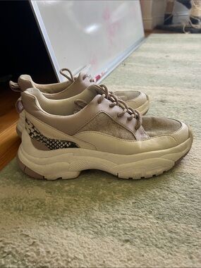 Circus by Sam Edelman Chunky Sneaker in Beige with Snake-Print Accent